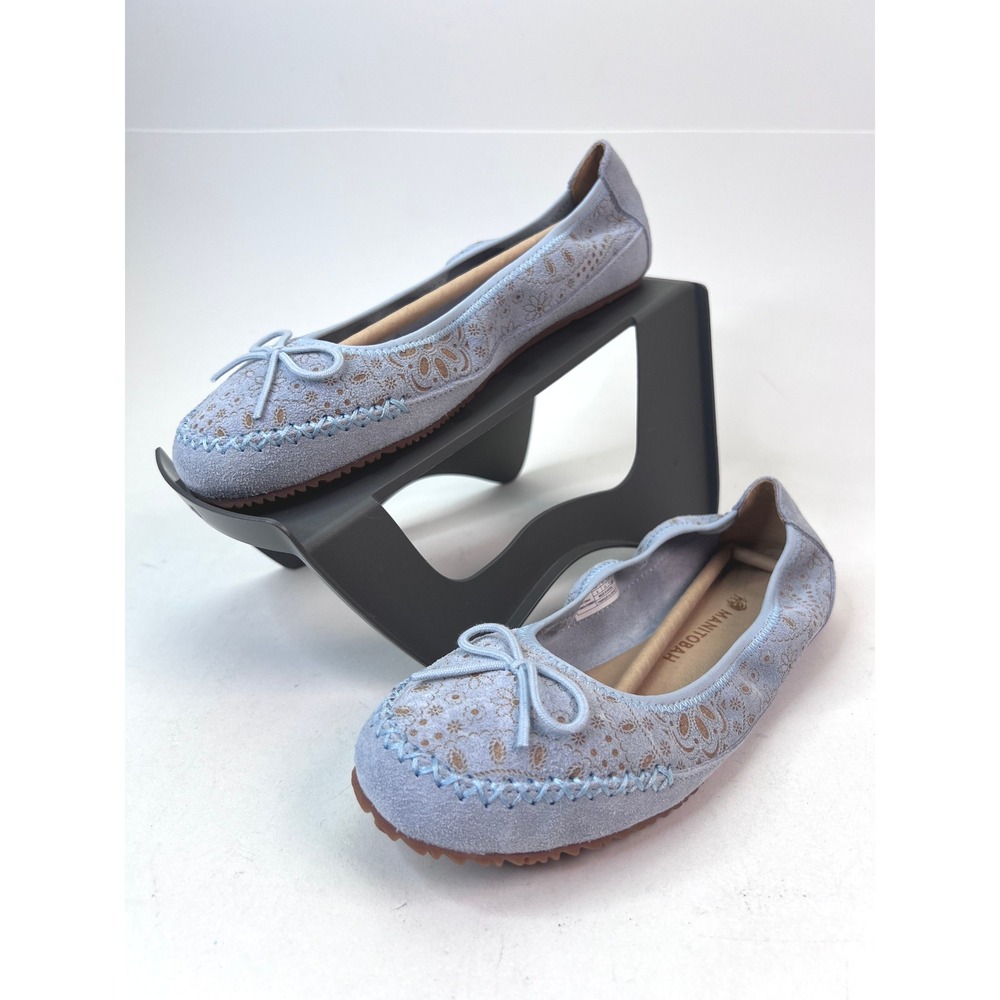Manitobah Blossom Stamp Butterfly Flat Moccasins Mist Blue Women's Size‎ 6